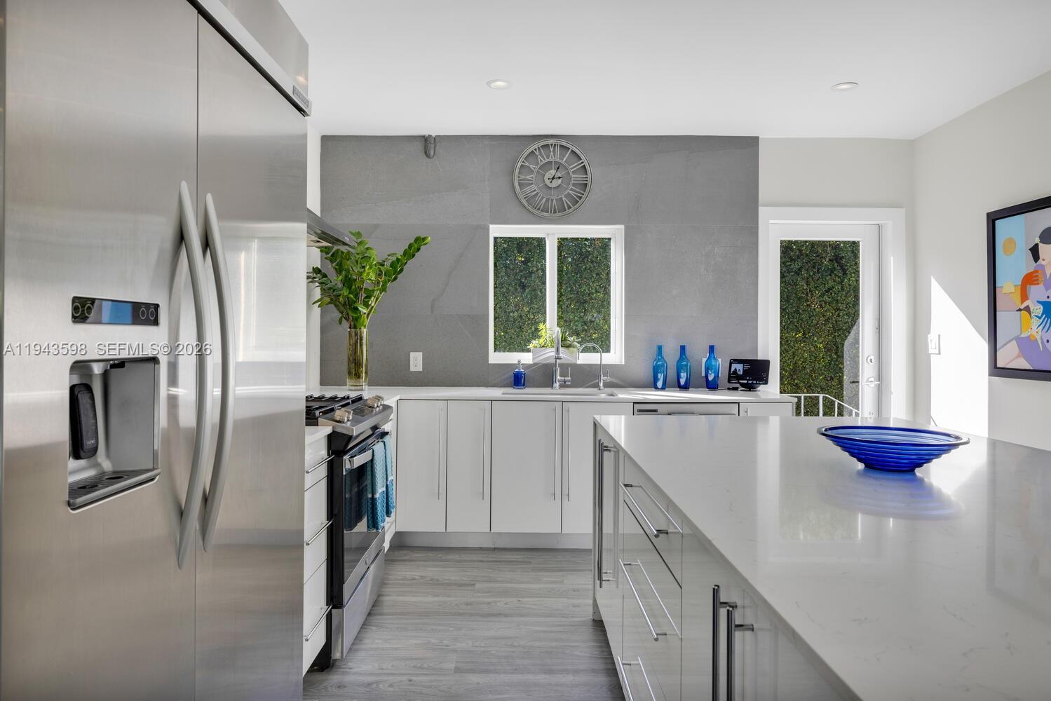 EARLETON SHORES - Residential