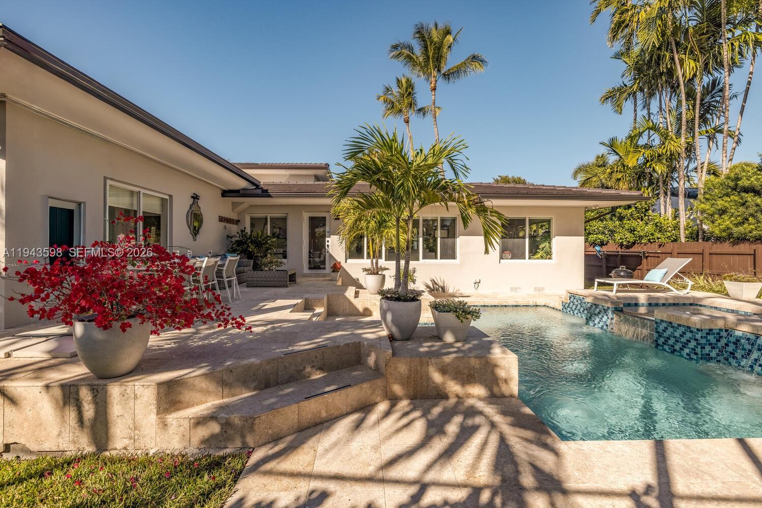 EARLETON SHORES - Residential