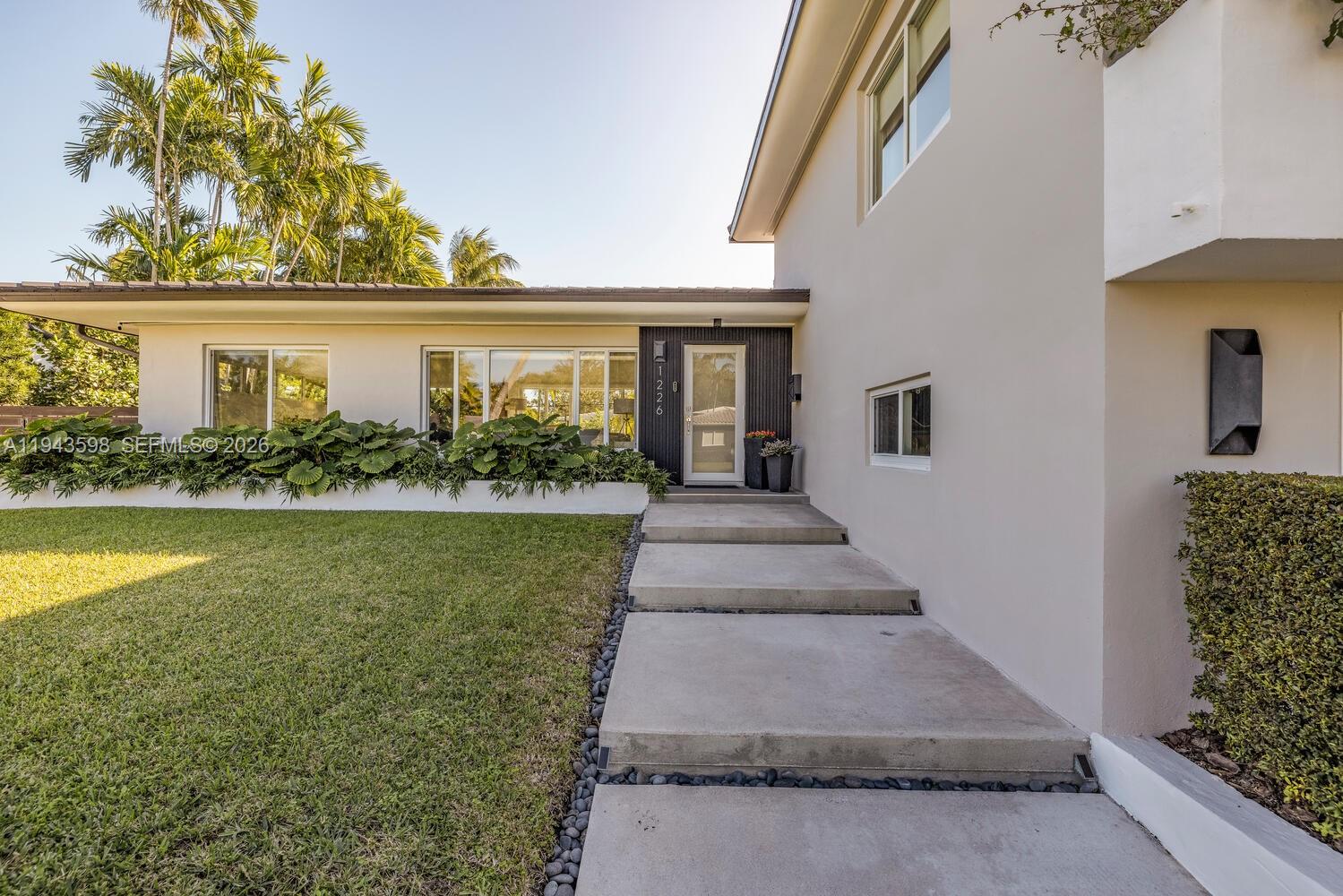 EARLETON SHORES - Residential