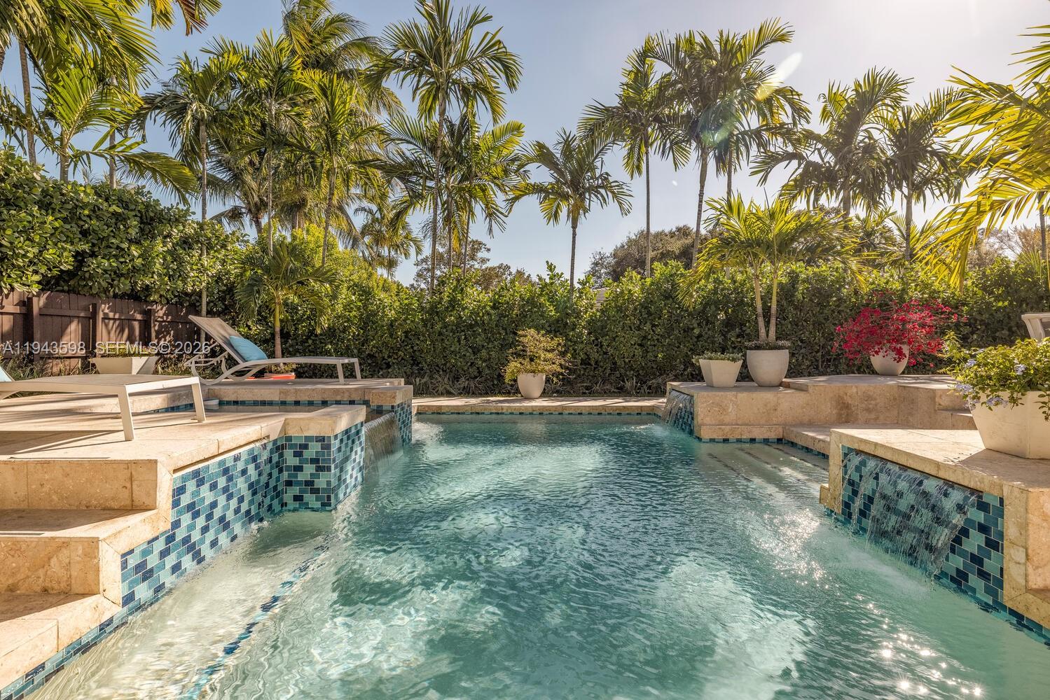 EARLETON SHORES - Residential