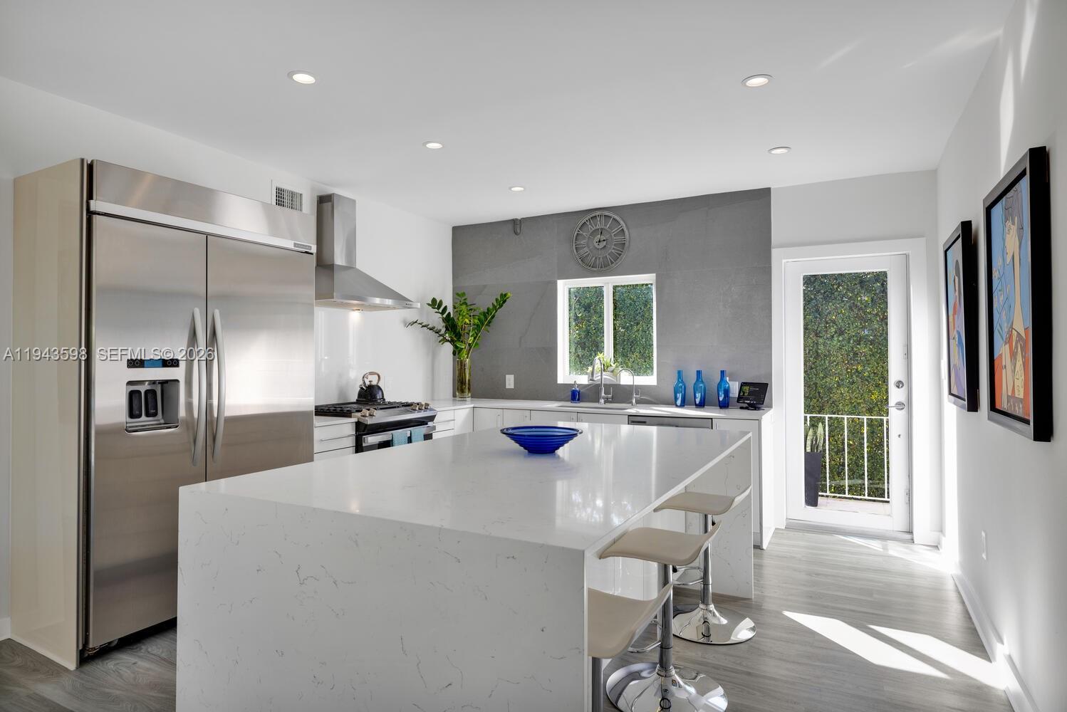 EARLETON SHORES - Residential