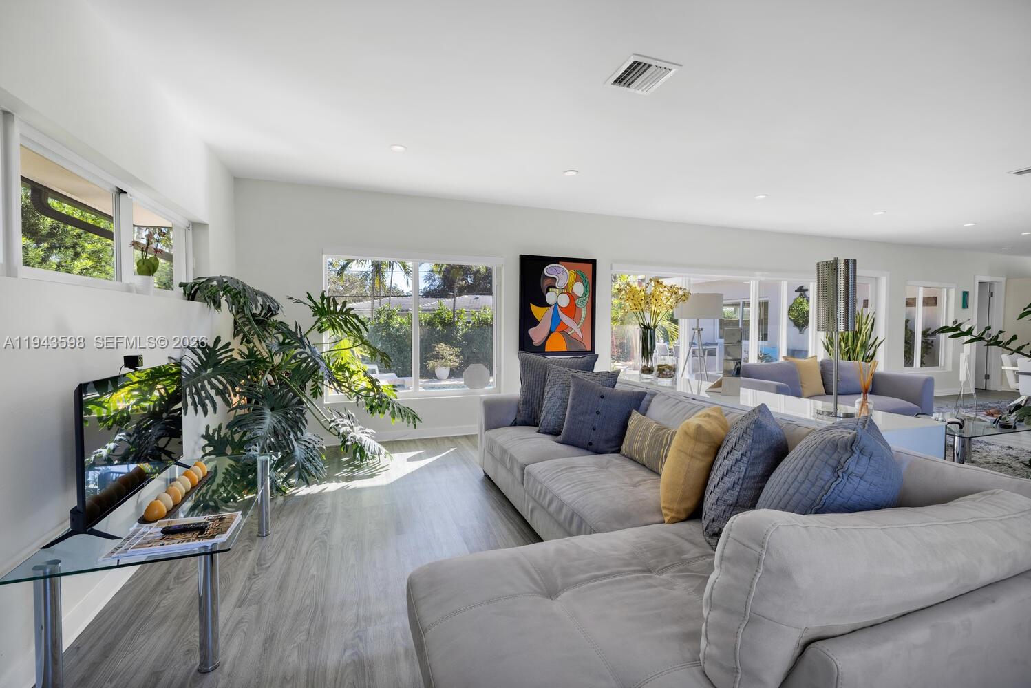 EARLETON SHORES - Residential