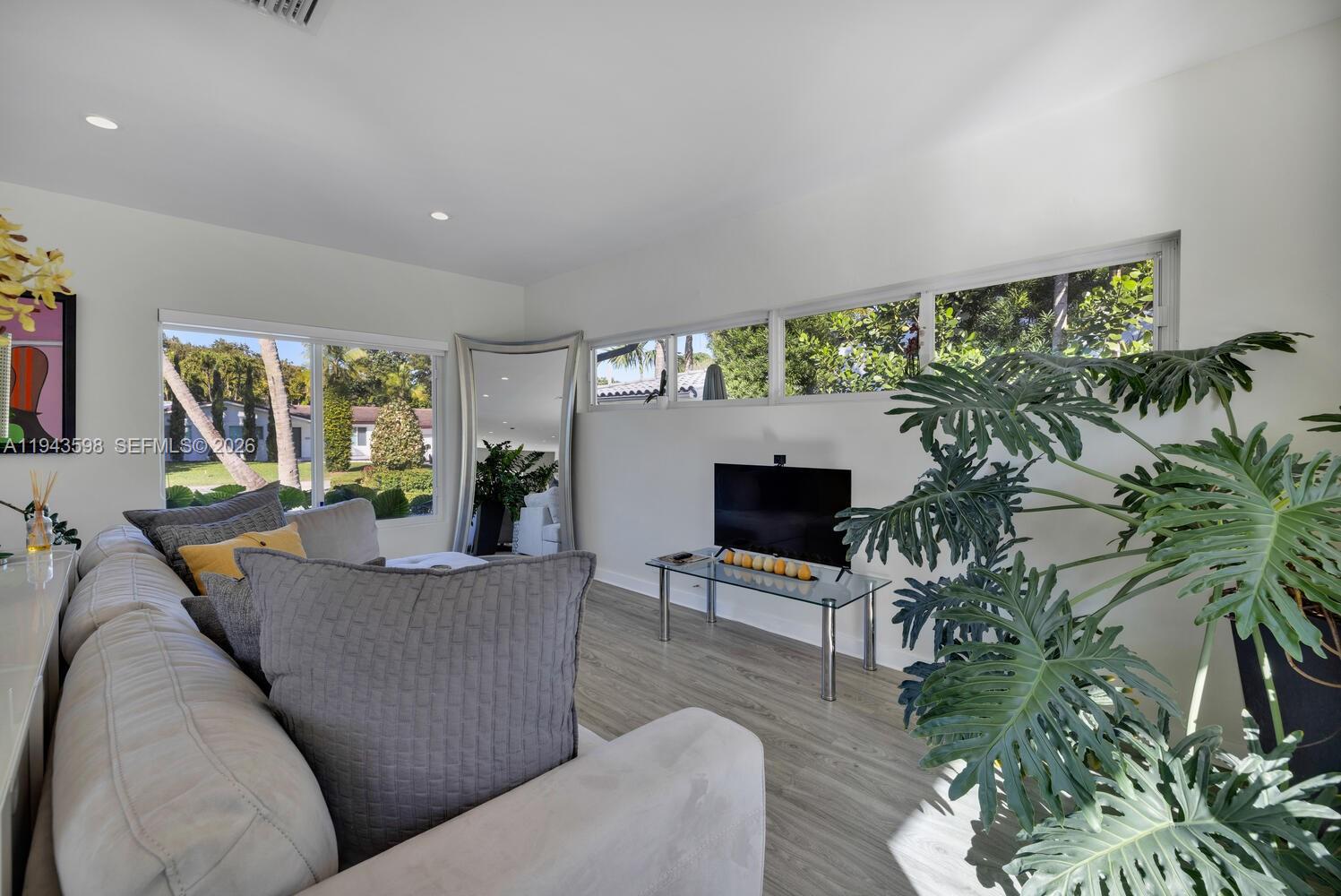 EARLETON SHORES - Residential