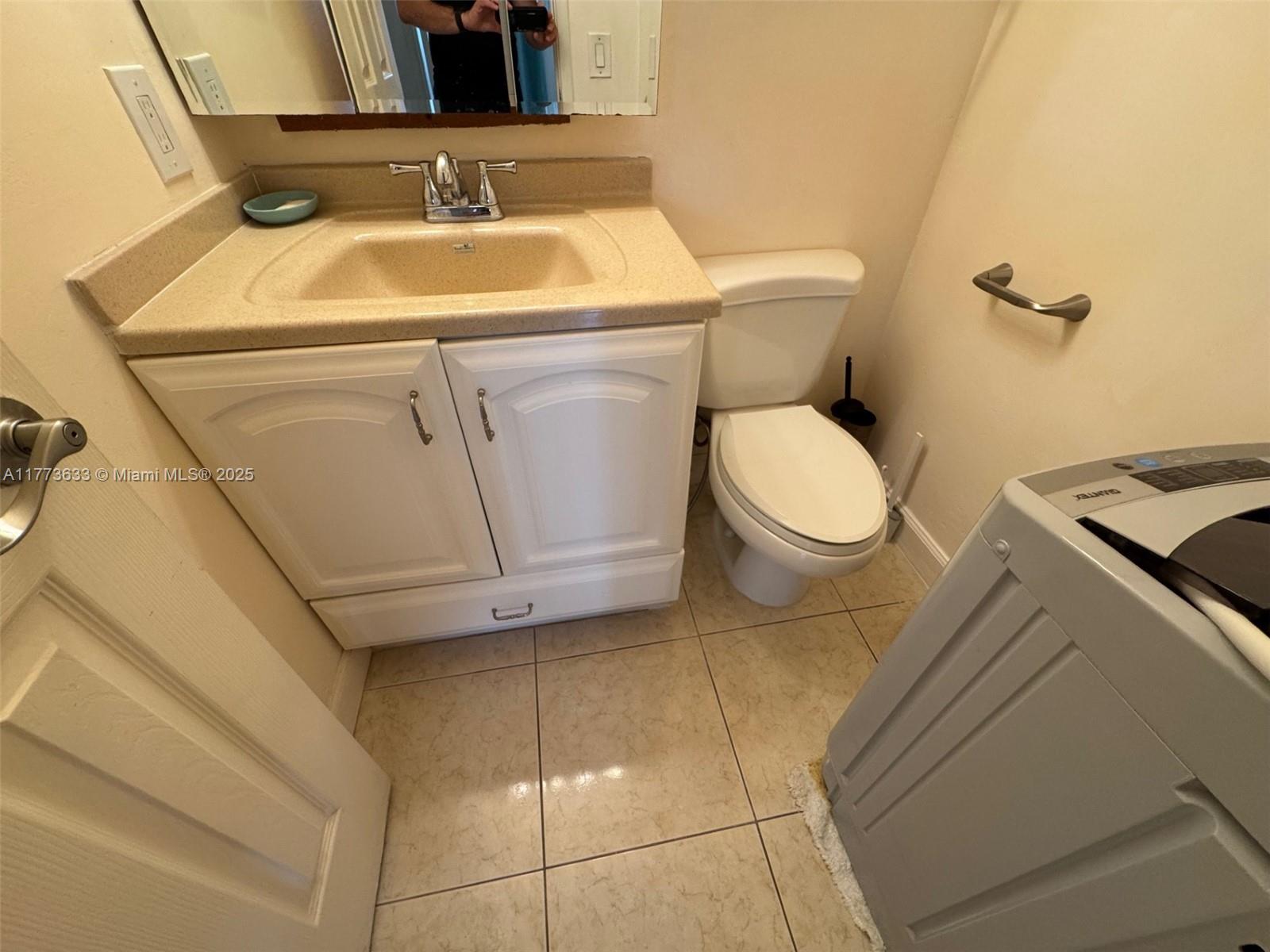 HILLCREST EAST NO 23 COND - Residential