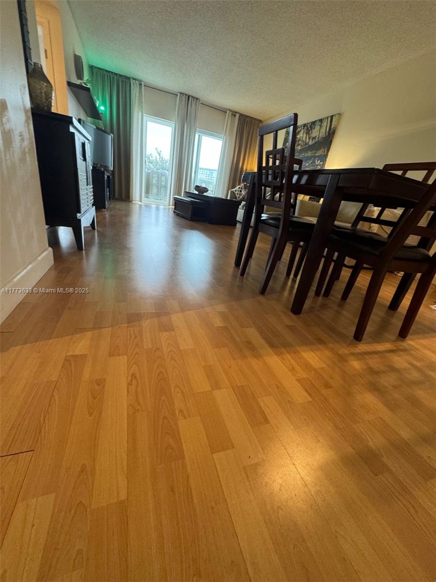 HILLCREST EAST NO 23 COND - Residential