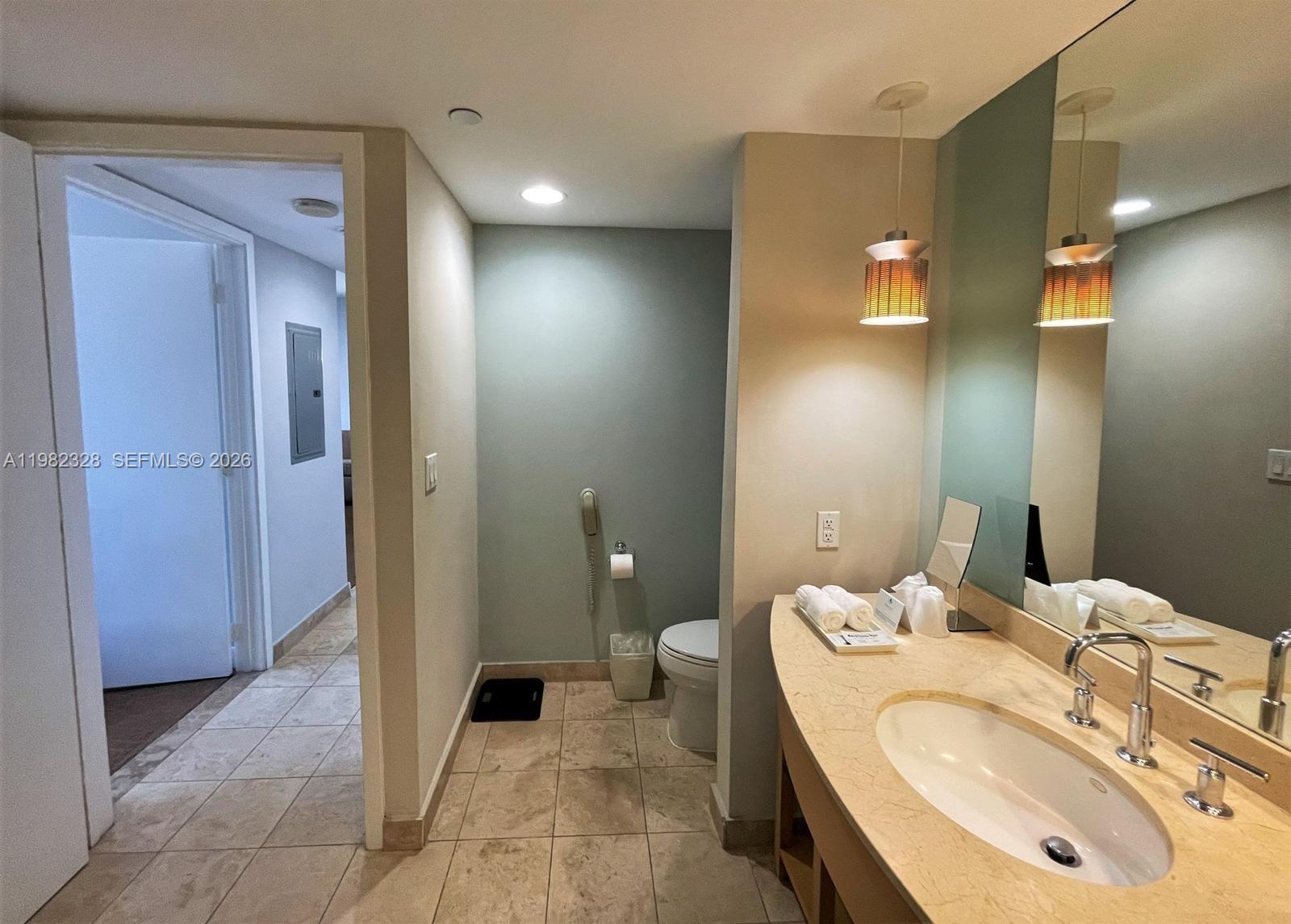 M RESORT RESIDENCES CONDO - Residential