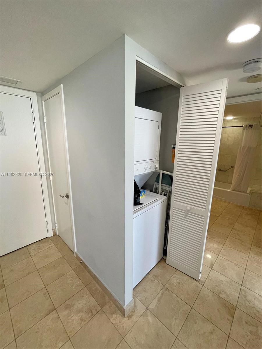 M RESORT RESIDENCES CONDO - Residential