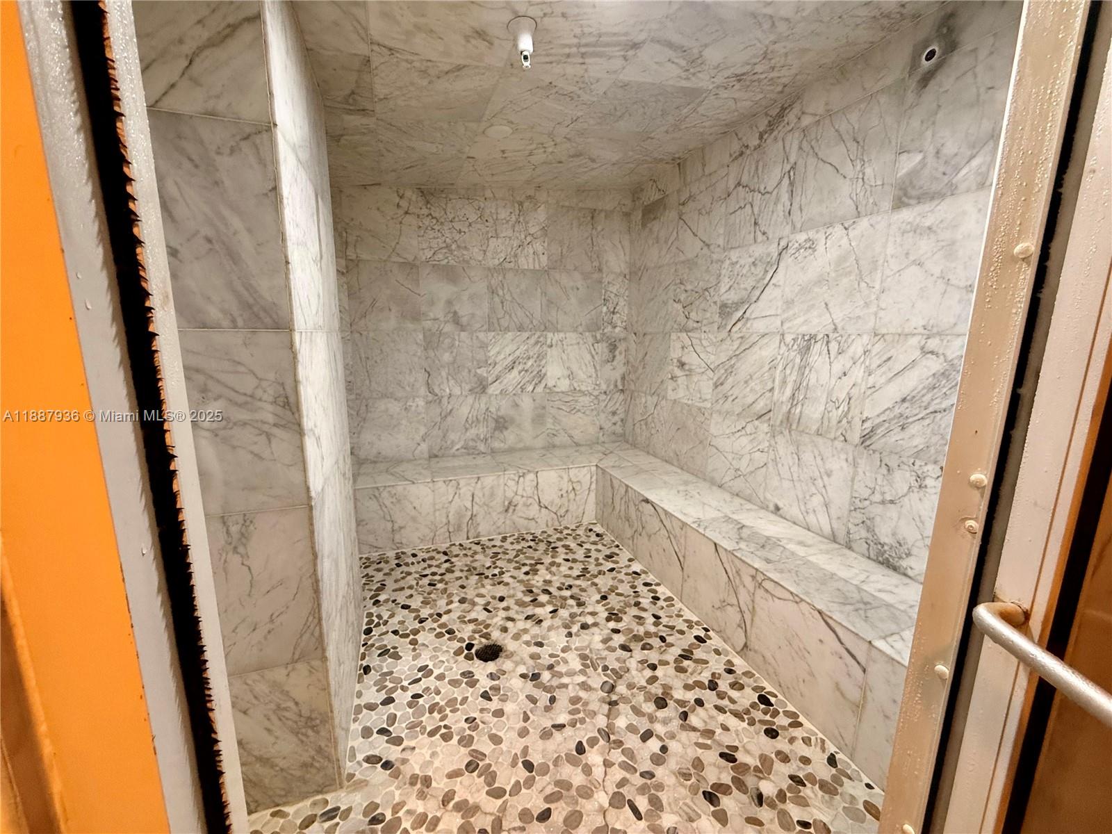 VIZCAYNE SOUTH CONDO - Residential Lease