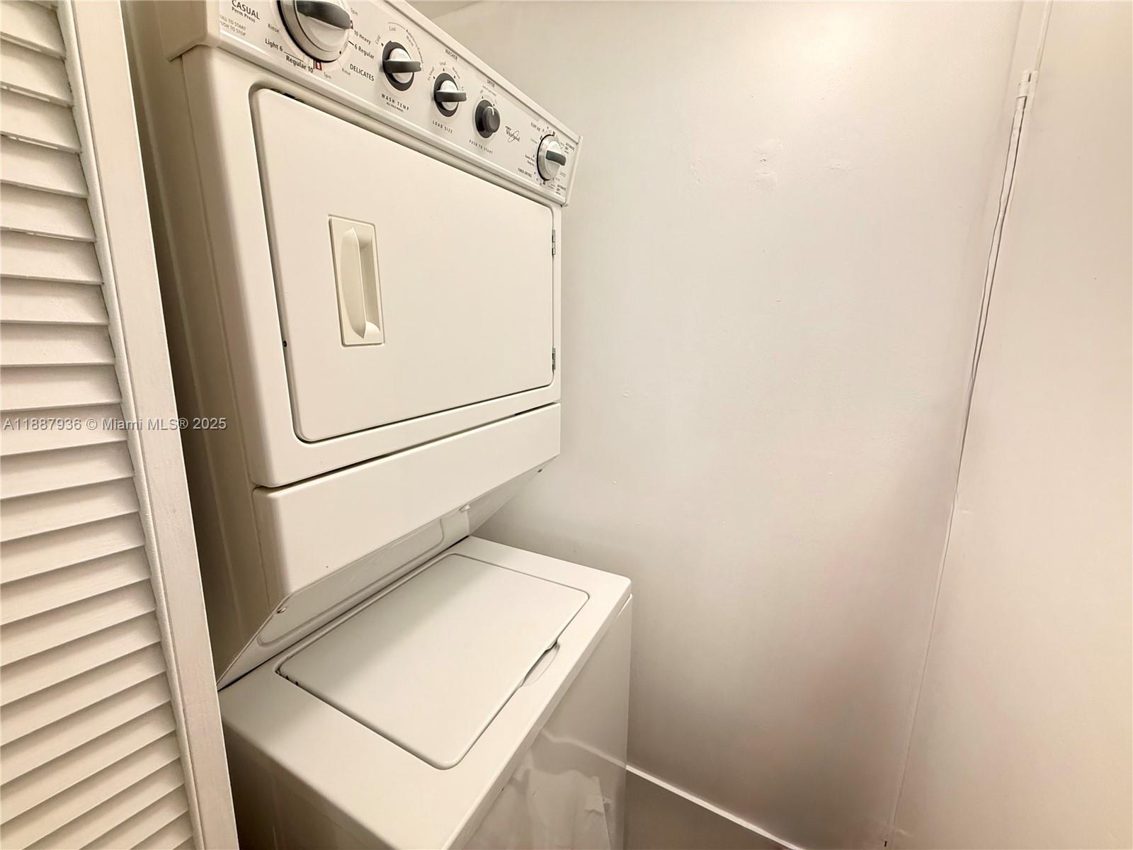 VIZCAYNE SOUTH CONDO - Residential Lease