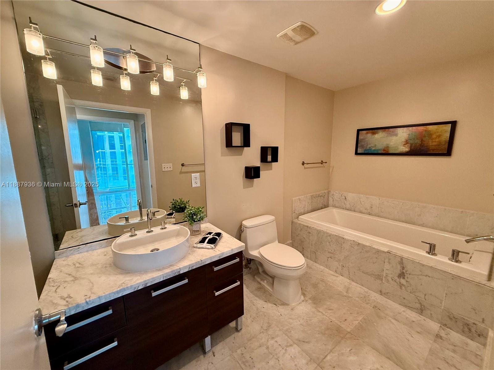 VIZCAYNE SOUTH CONDO - Residential Lease