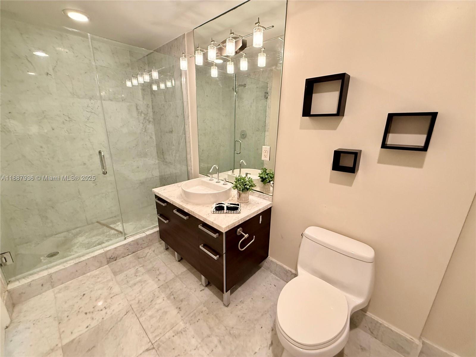 VIZCAYNE SOUTH CONDO - Residential Lease