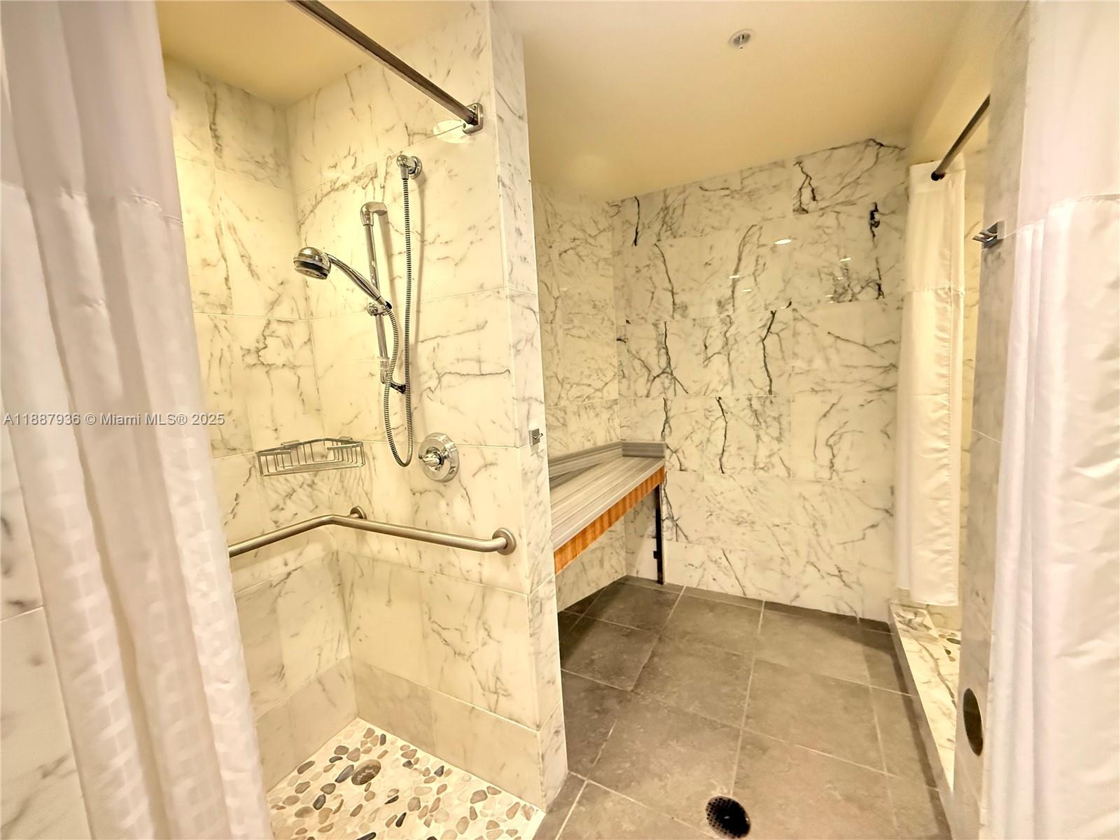 VIZCAYNE SOUTH CONDO - Residential Lease