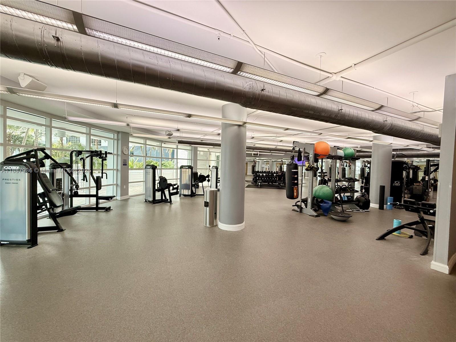 VIZCAYNE SOUTH CONDO - Residential Lease