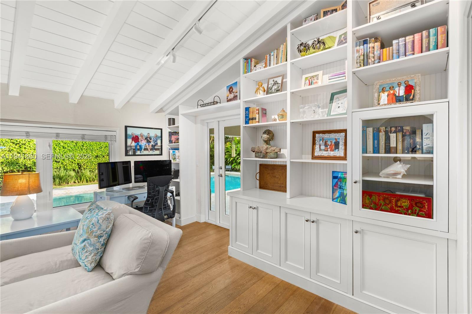 CORAL GABLES SEC E - Residential