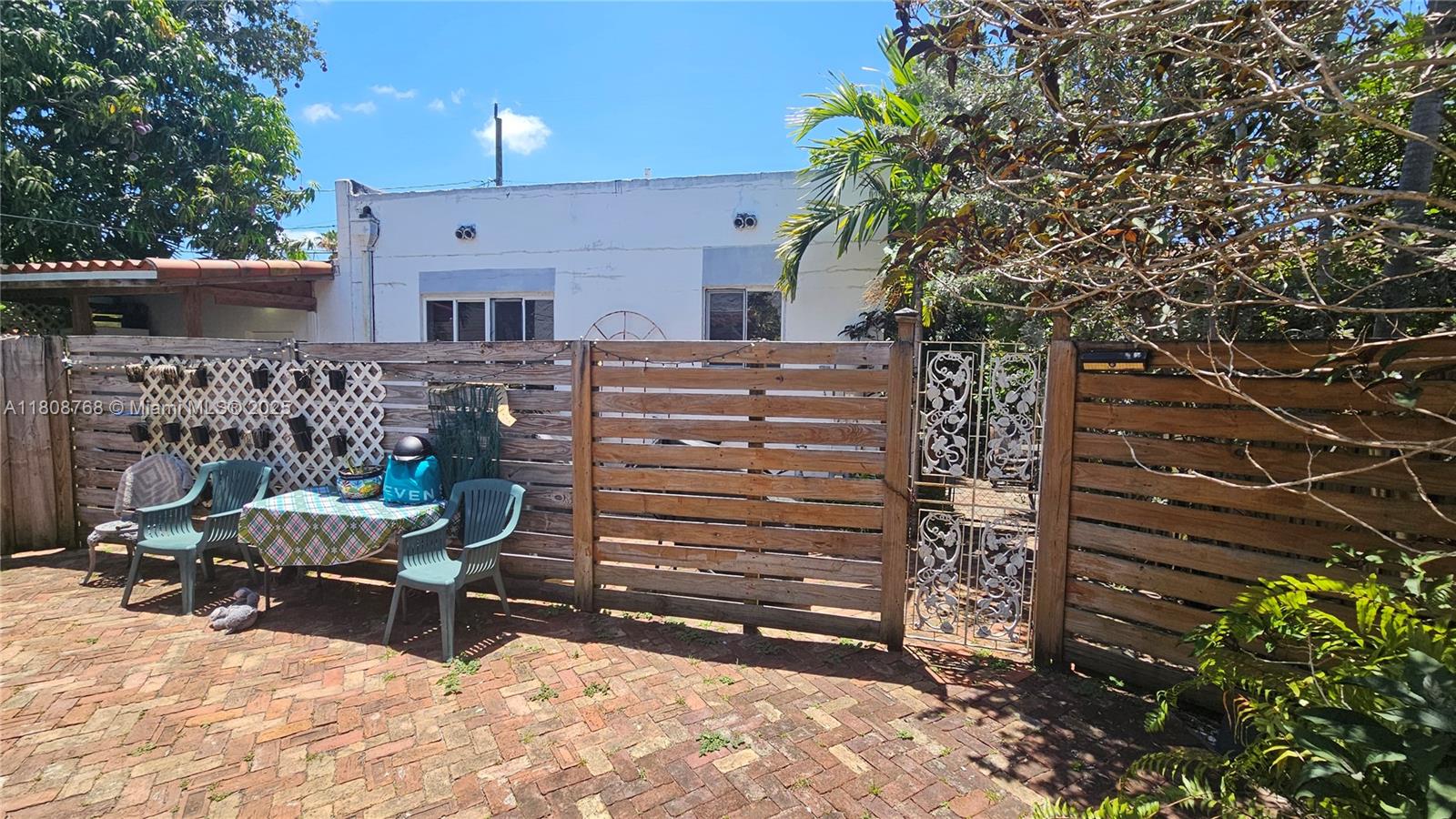 444 SW 26th Rd
