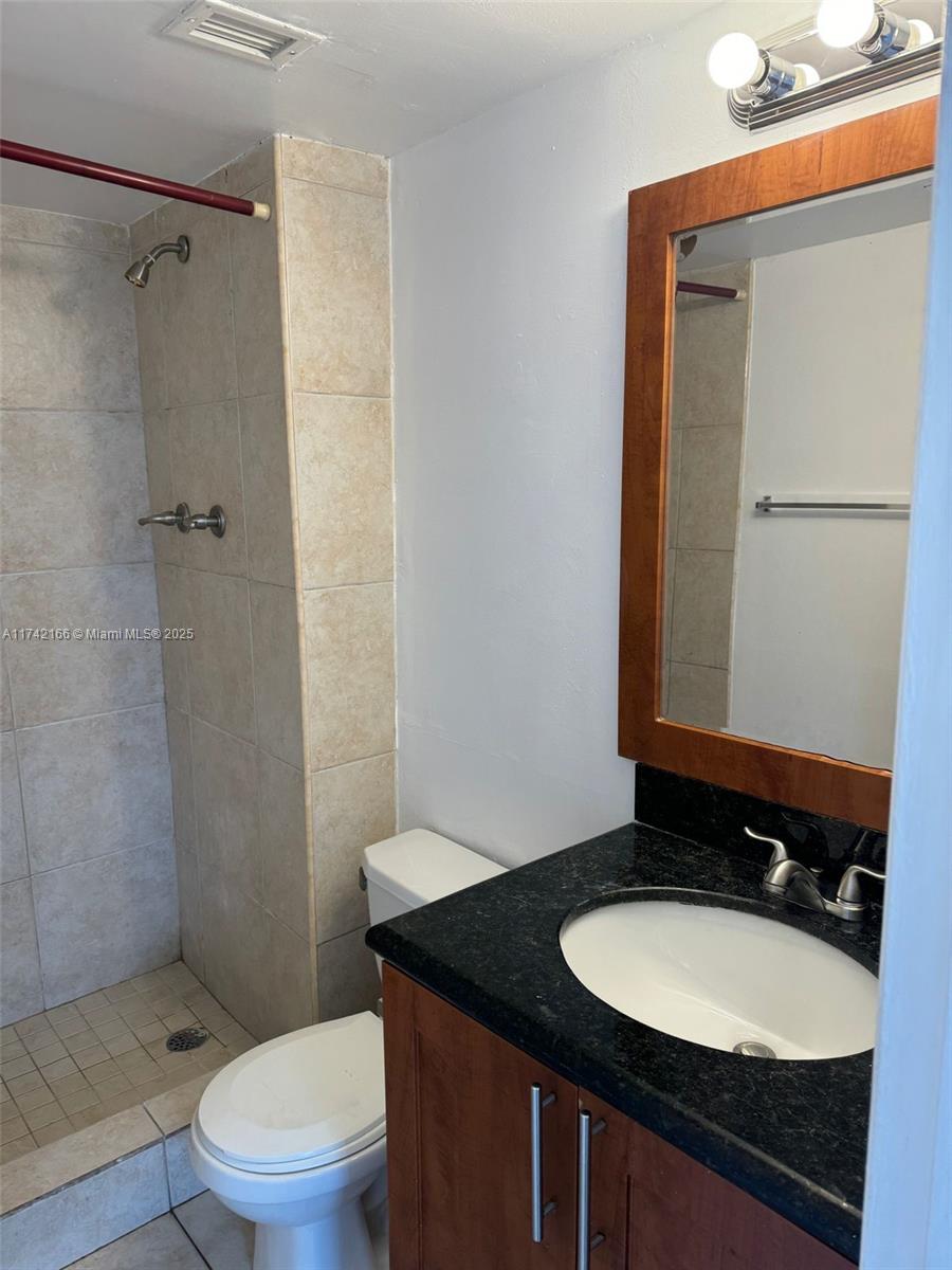 MONTECARLO CONDO - Residential