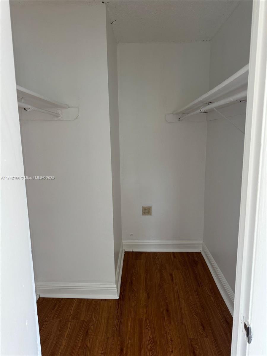 MONTECARLO CONDO - Residential