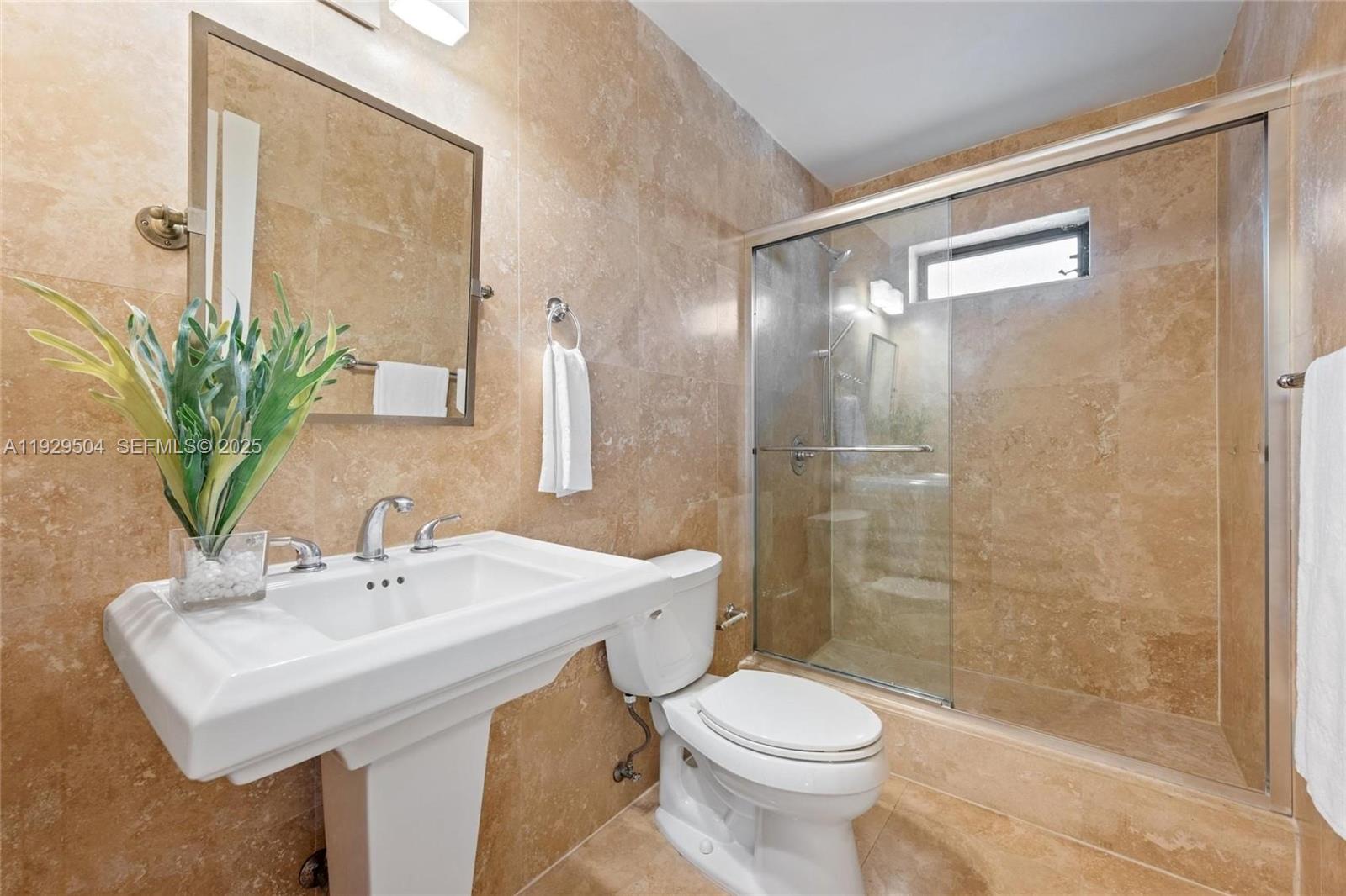 CORAL GABLES RIV SEC 6 - Residential Lease