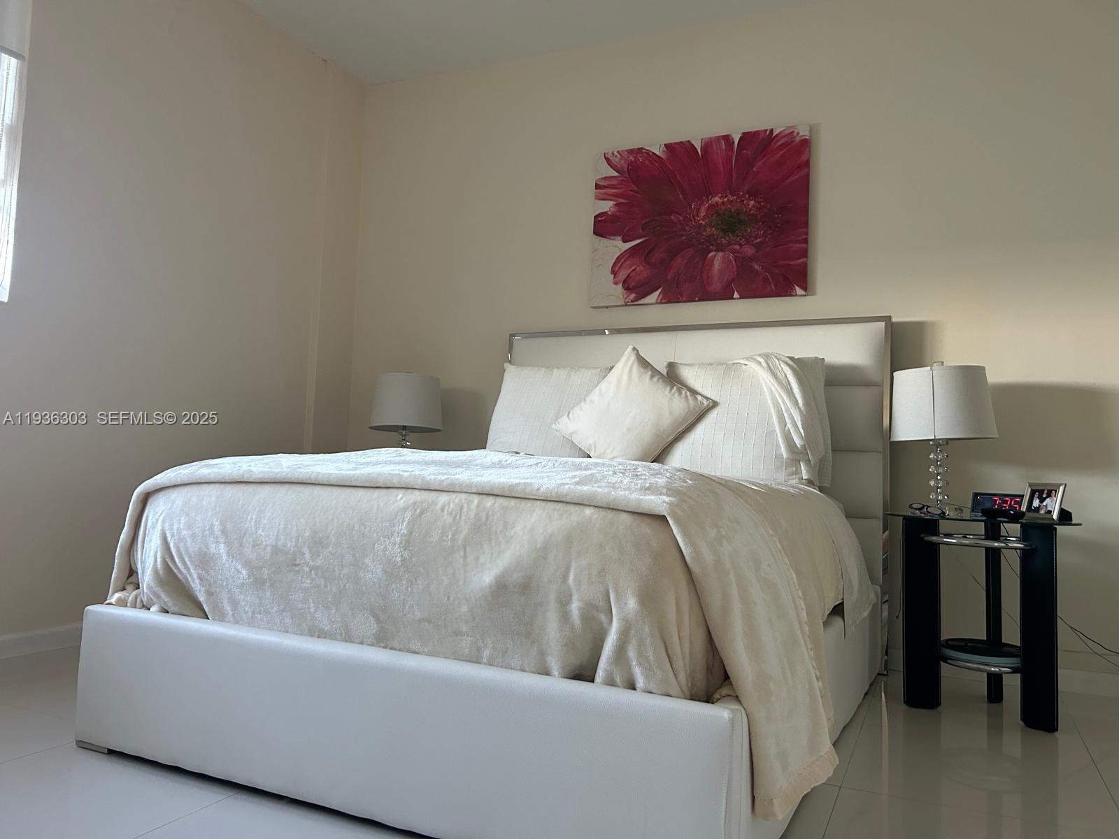 TIDES ON HOLLYWOOD BEACH - Residential Lease