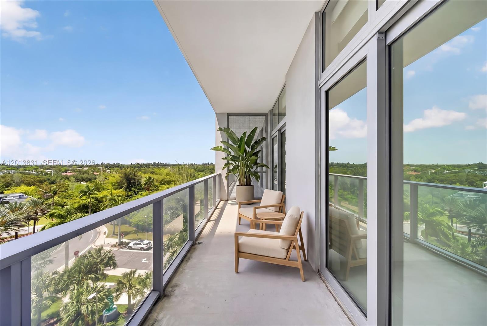 METROPICA NORTH TOWER ONE - Residential