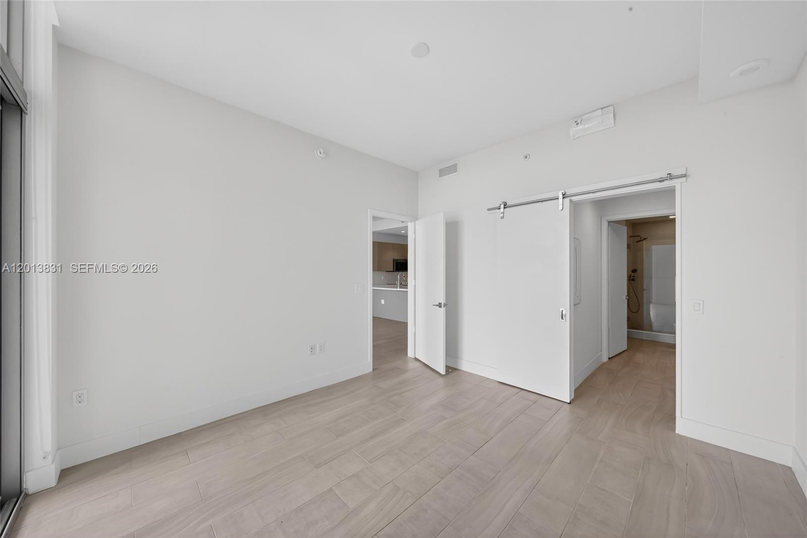 METROPICA NORTH TOWER ONE - Residential