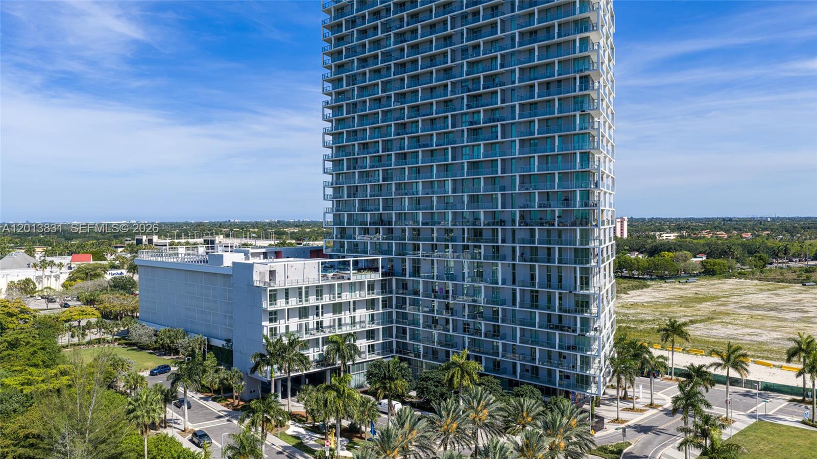 METROPICA NORTH TOWER ONE - Residential