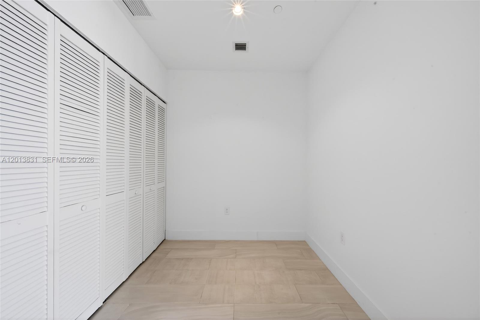 METROPICA NORTH TOWER ONE - Residential