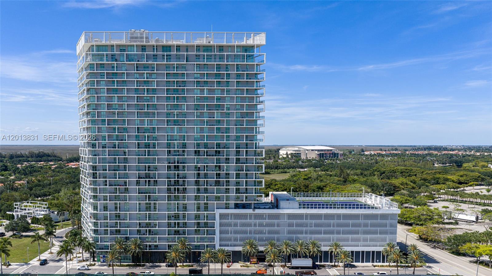 METROPICA NORTH TOWER ONE - Residential