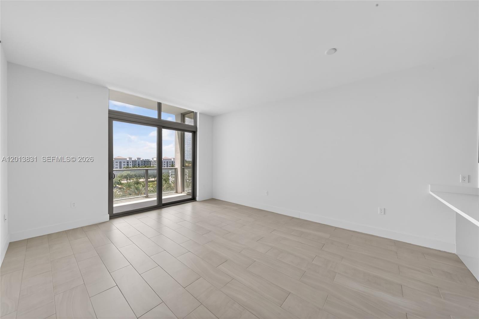 METROPICA NORTH TOWER ONE - Residential