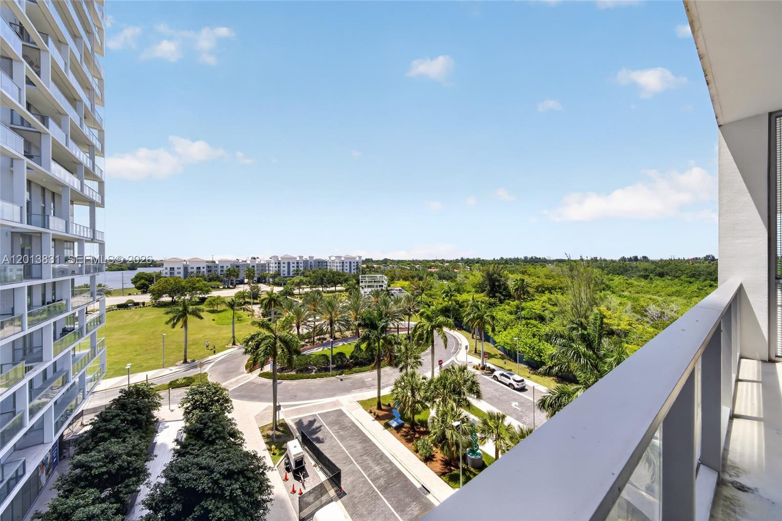 METROPICA NORTH TOWER ONE - Residential
