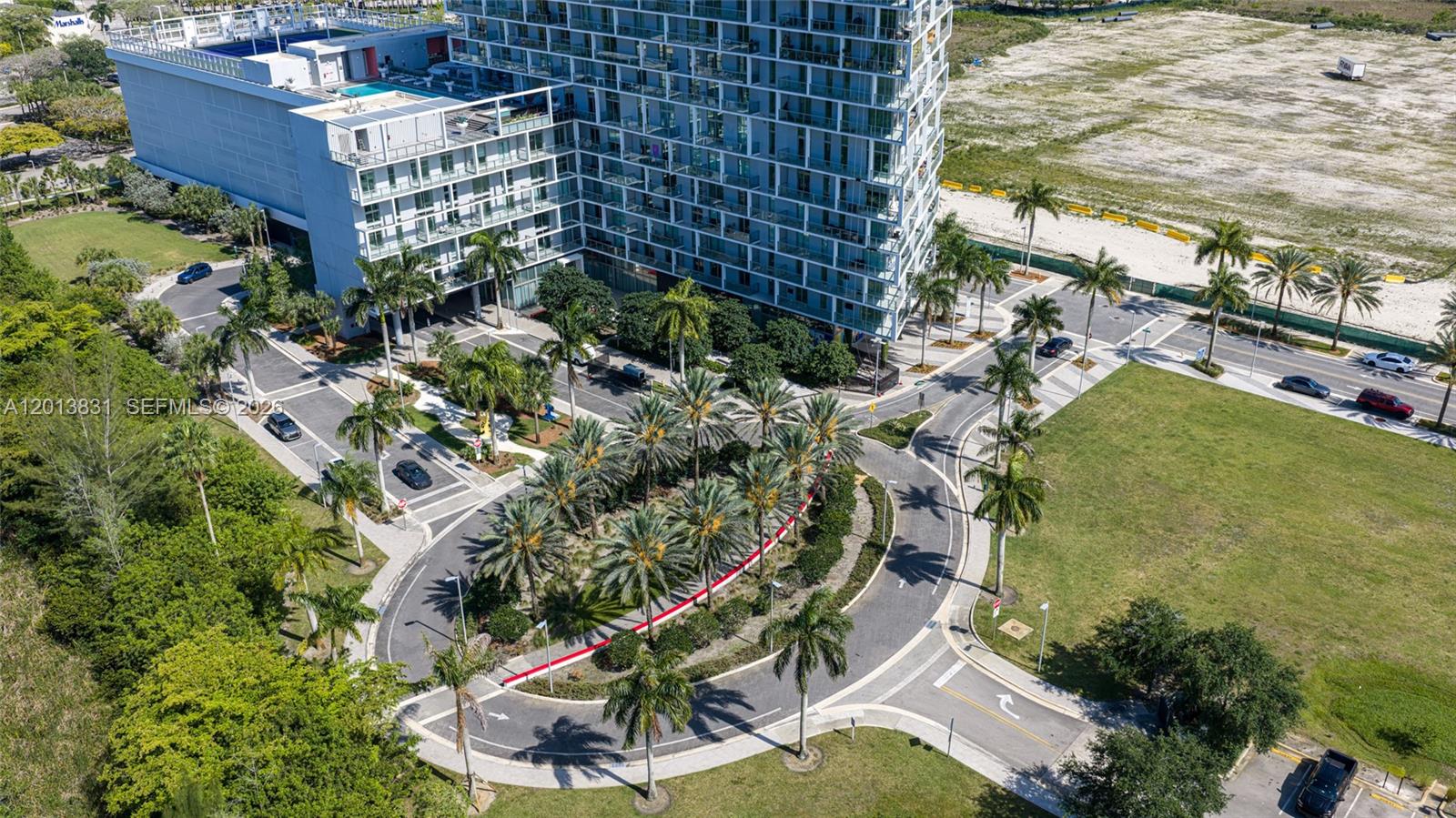 METROPICA NORTH TOWER ONE - Residential