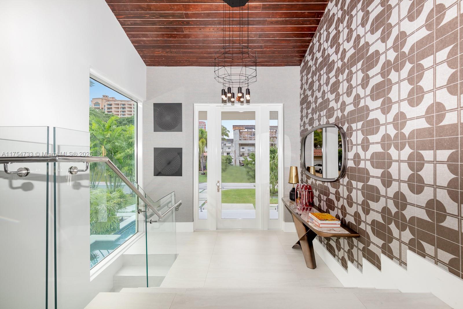 SUNRISE HARBOUR REV PL - Residential