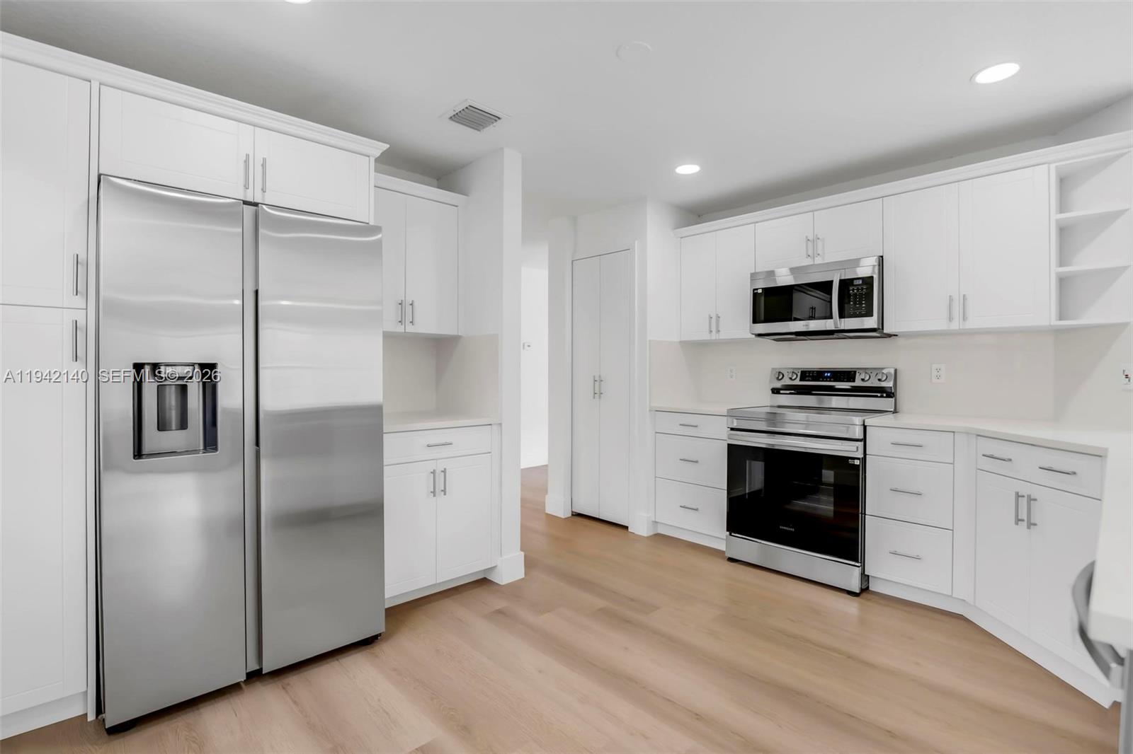 SILVER LAKES PHASE III RE - Residential