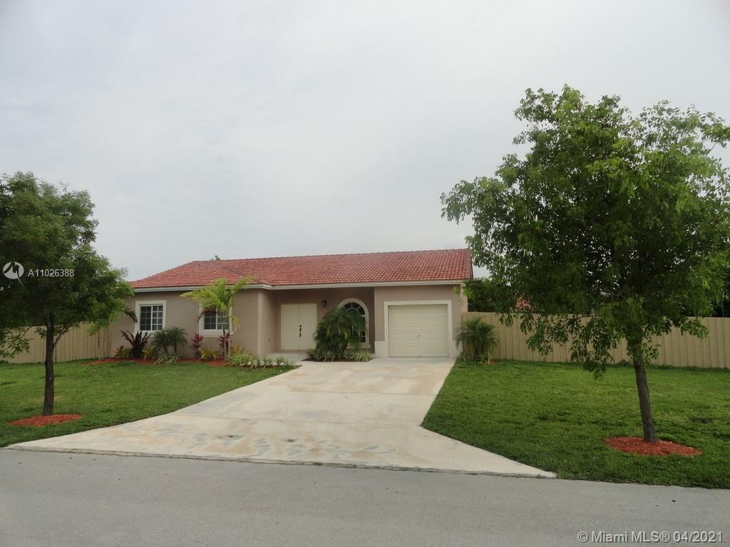 ESTATE MANSIONS - Residential Lease