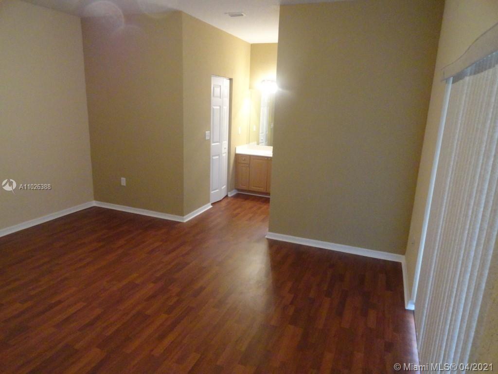 ESTATE MANSIONS - Residential Lease