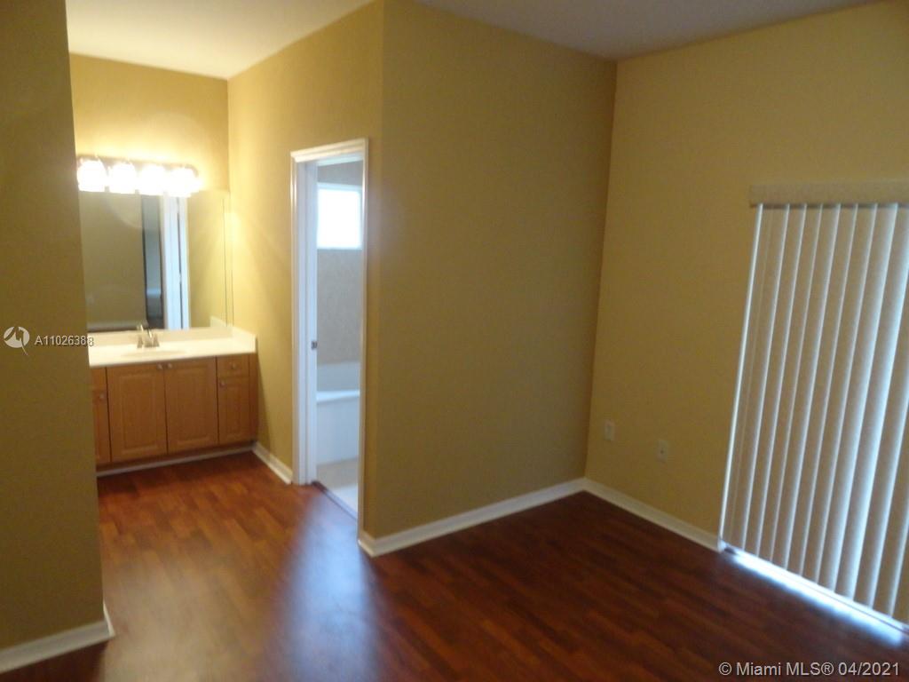 ESTATE MANSIONS - Residential Lease