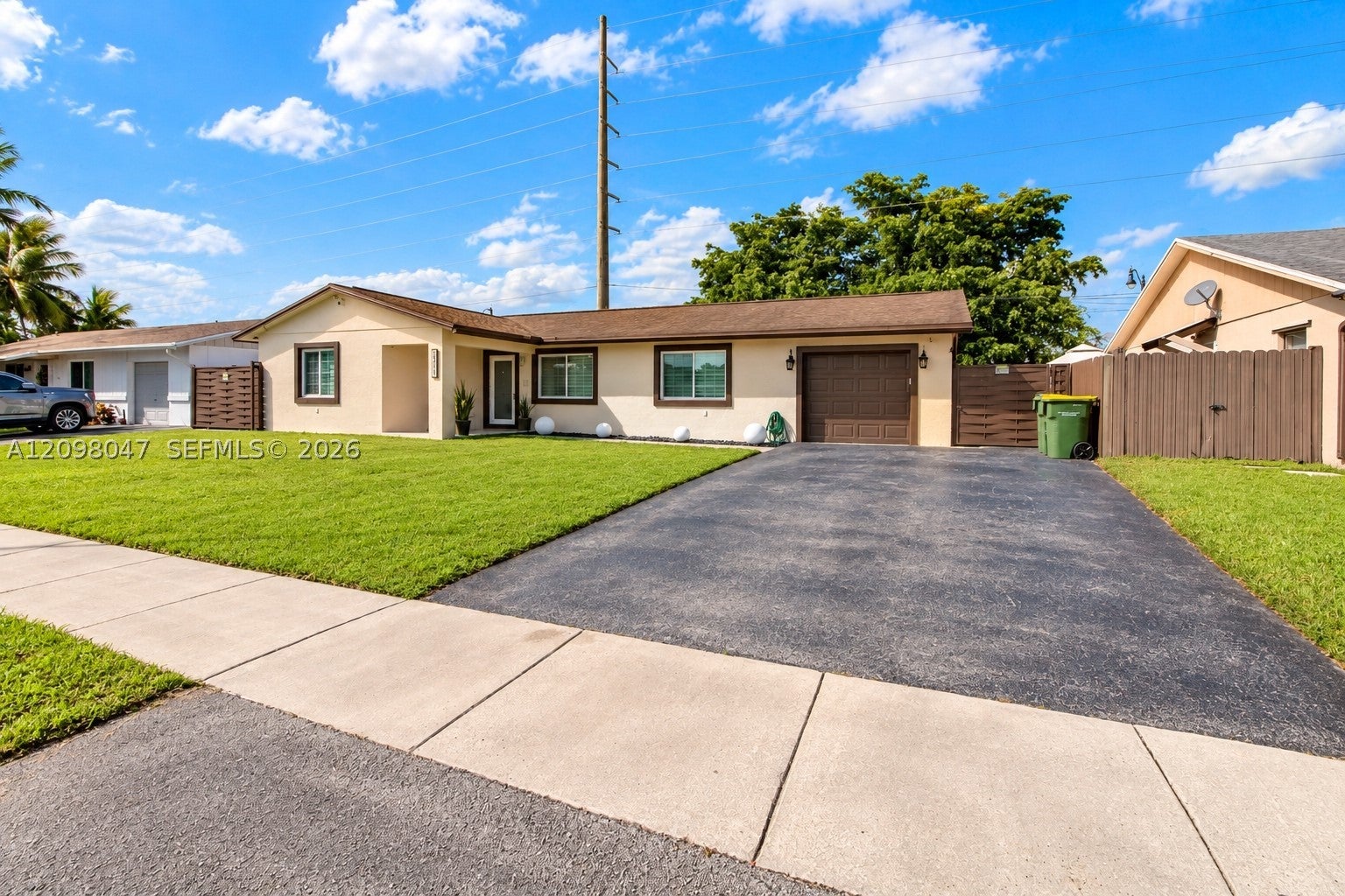 1711 N Anhinga Ln