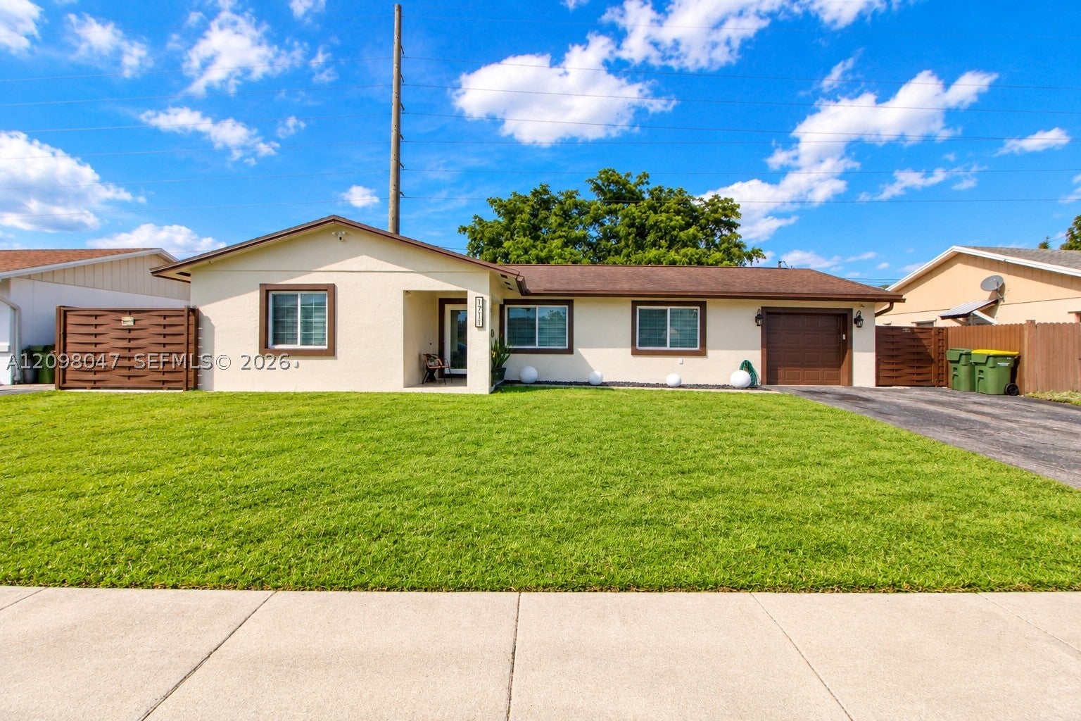 1711 N Anhinga Ln