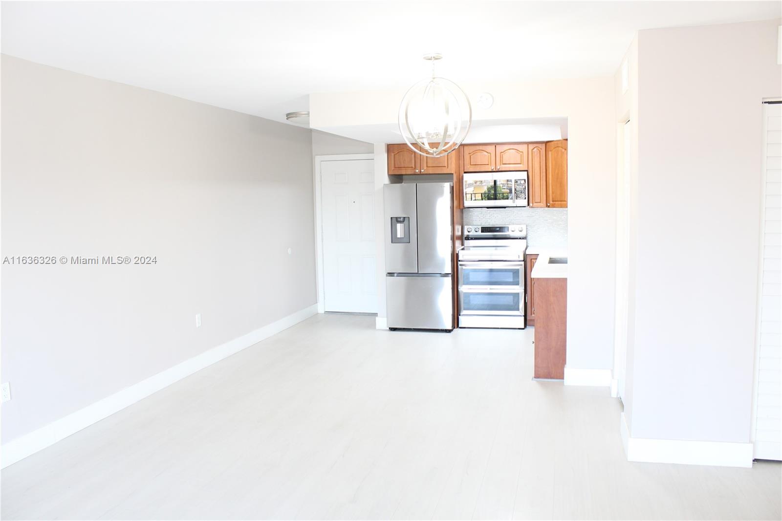 INTERNATIONAL CONDO - Residential Lease