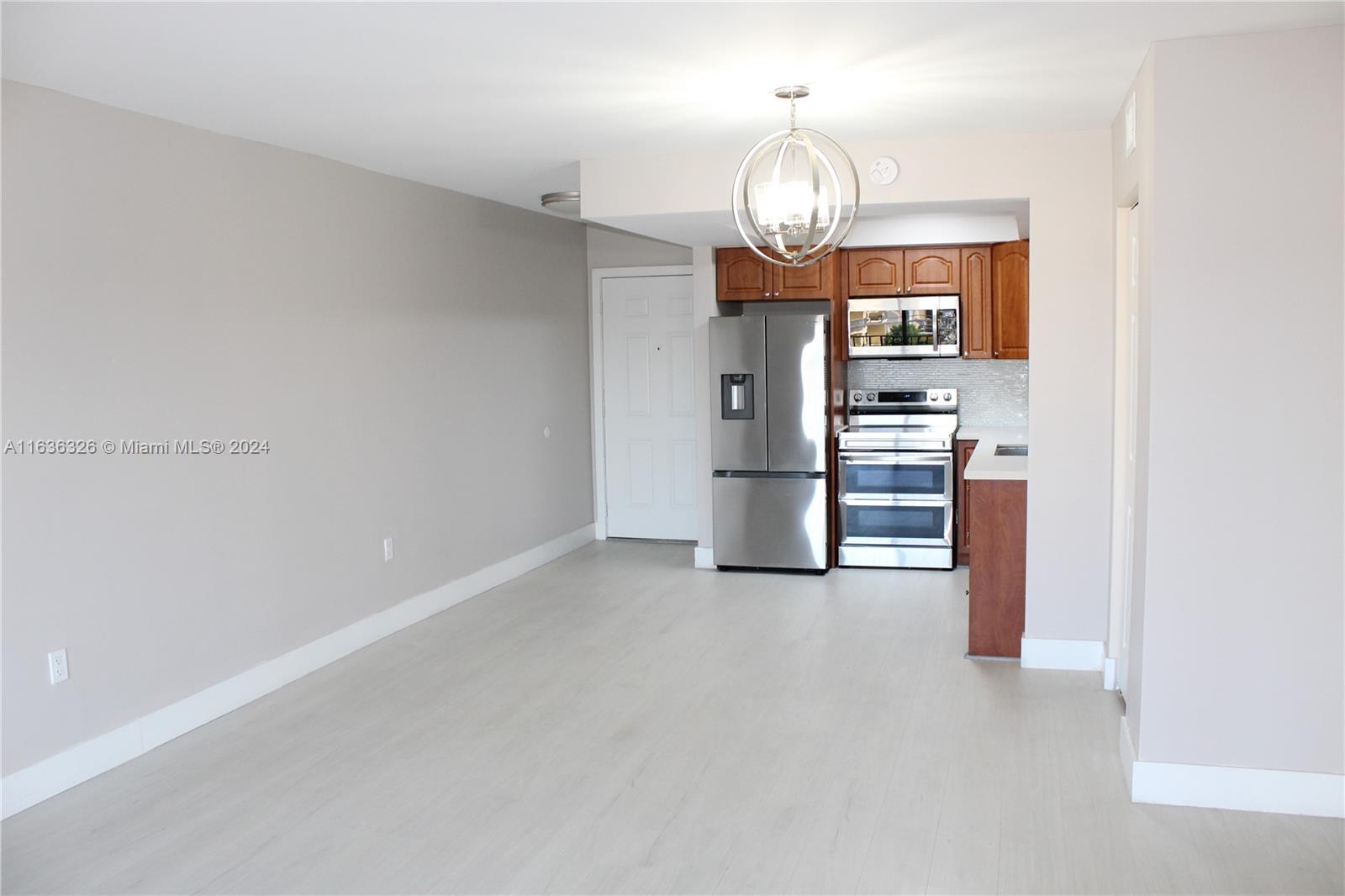 INTERNATIONAL CONDO - Residential Lease