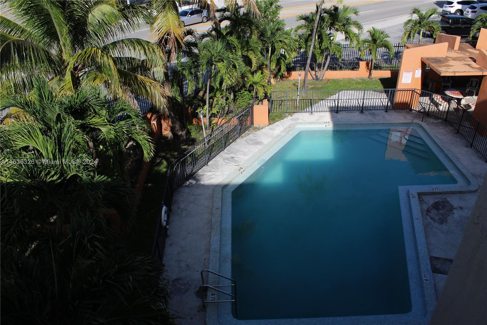 INTERNATIONAL CONDO - Residential Lease
