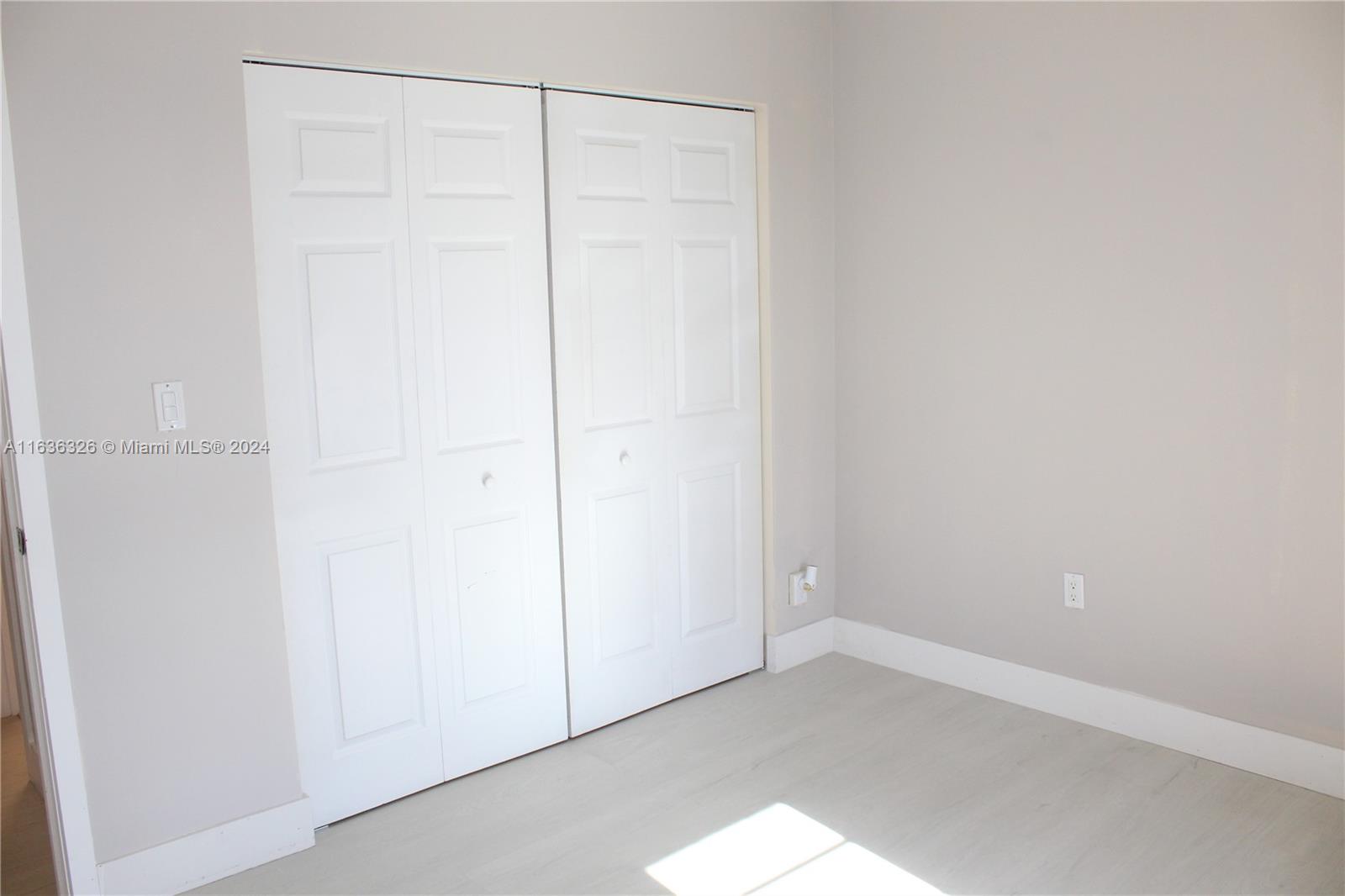 INTERNATIONAL CONDO - Residential Lease