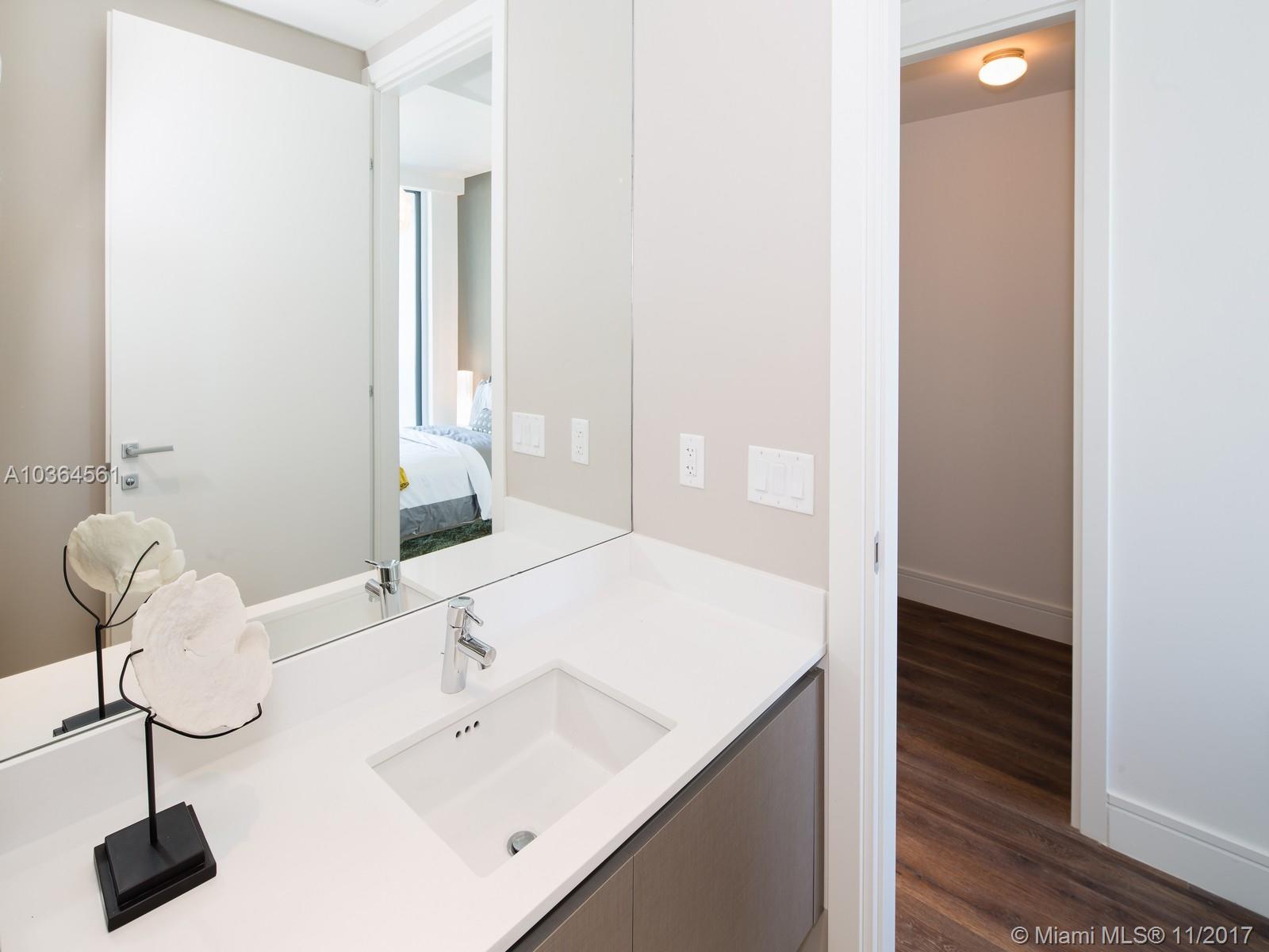 Echo Aventura - Residential Lease