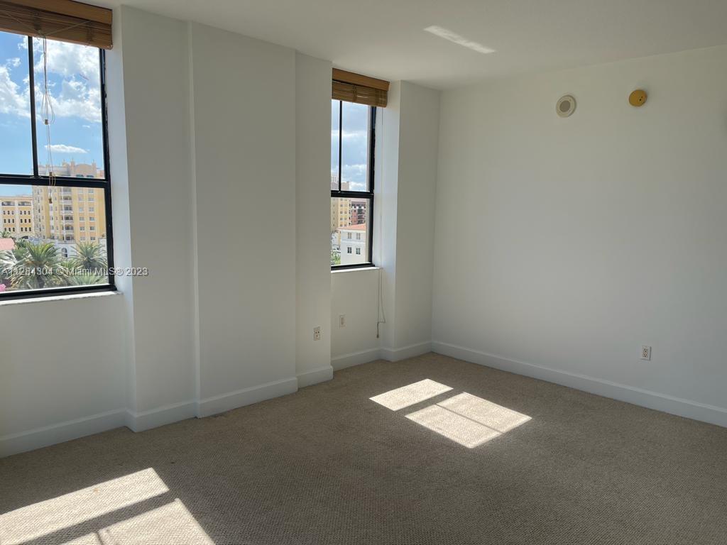 55 MERRICK CONDO - Residential Lease