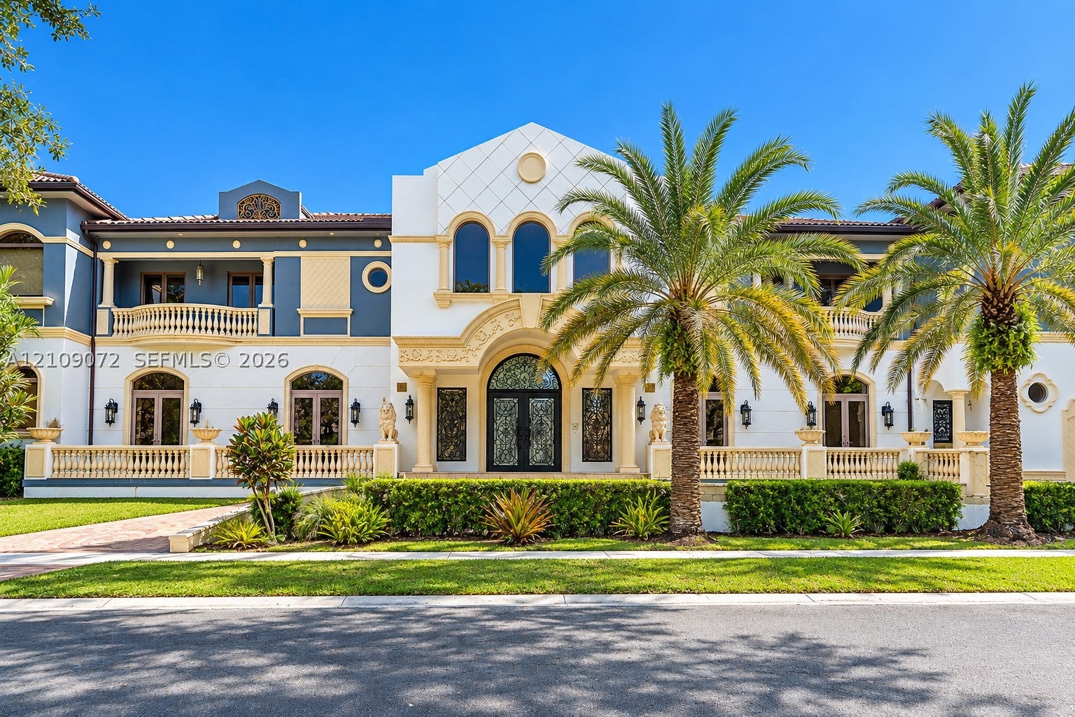 3600 Estate Oak Cir