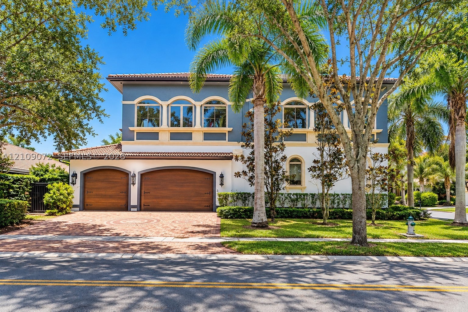 3600 Estate Oak Cir