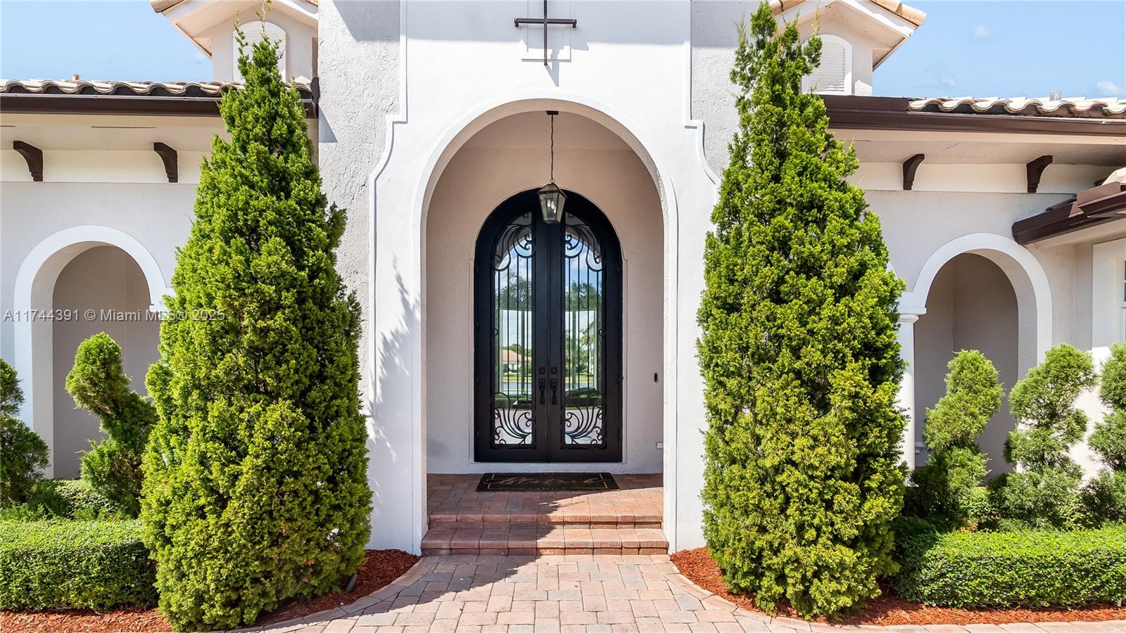 14443 S Jockey Cir S