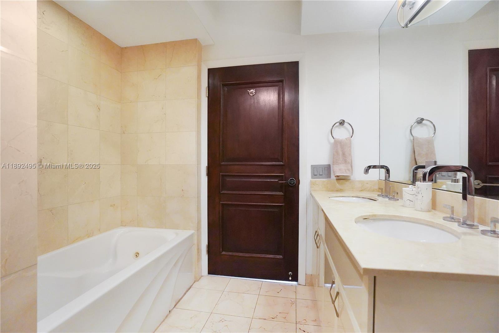 AKOYA CONDO - Residential Lease