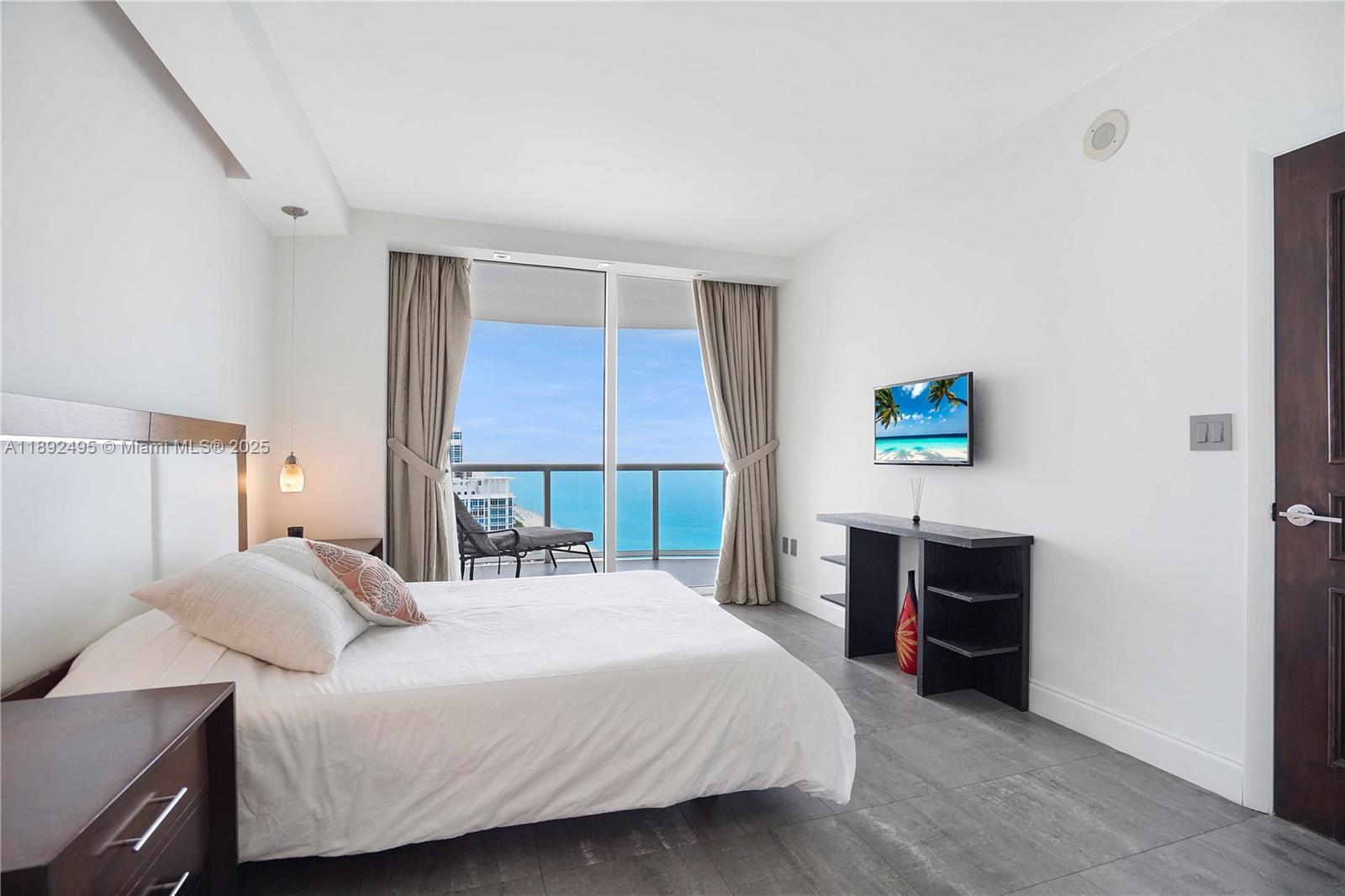 AKOYA CONDO - Residential Lease