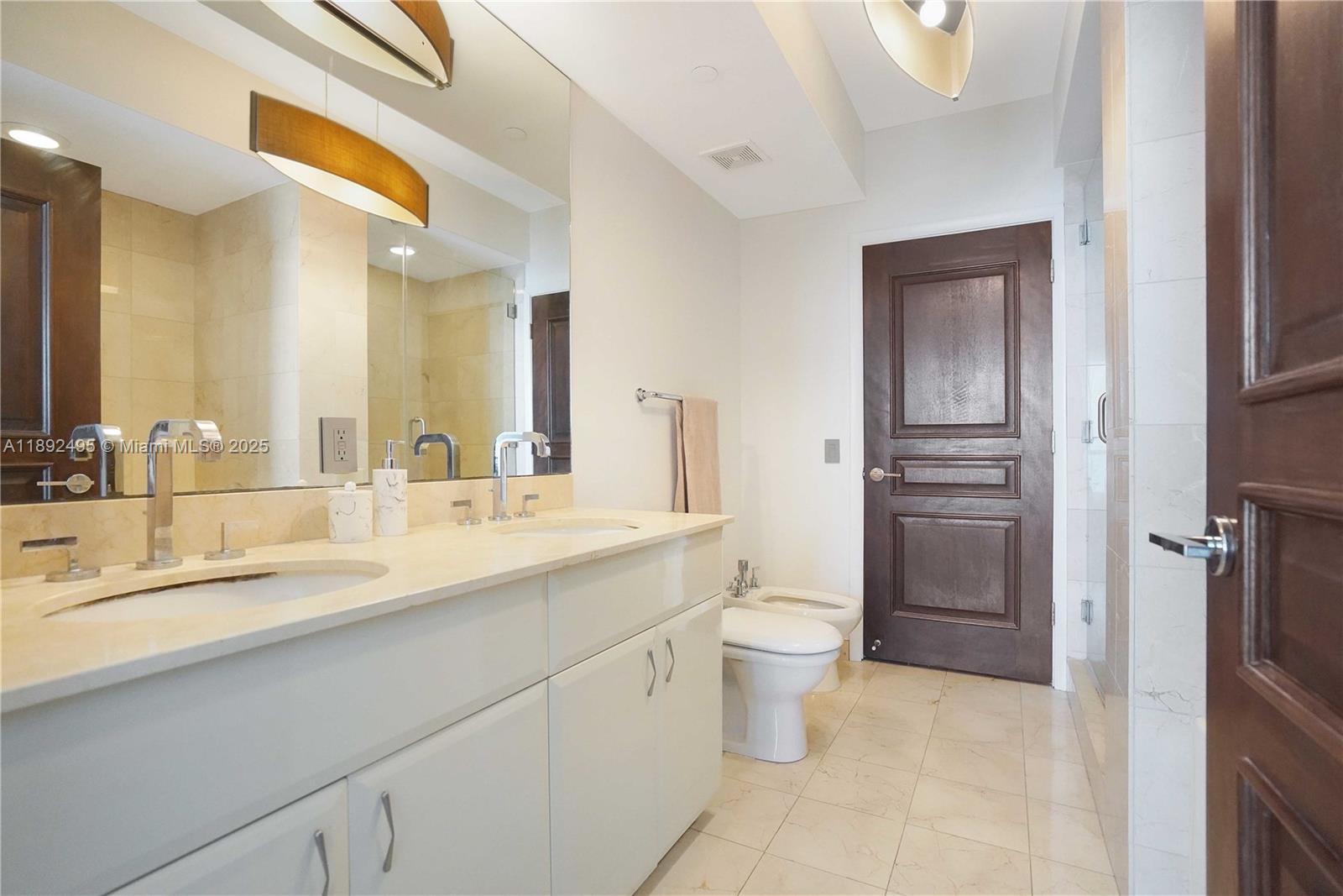 AKOYA CONDO - Residential Lease